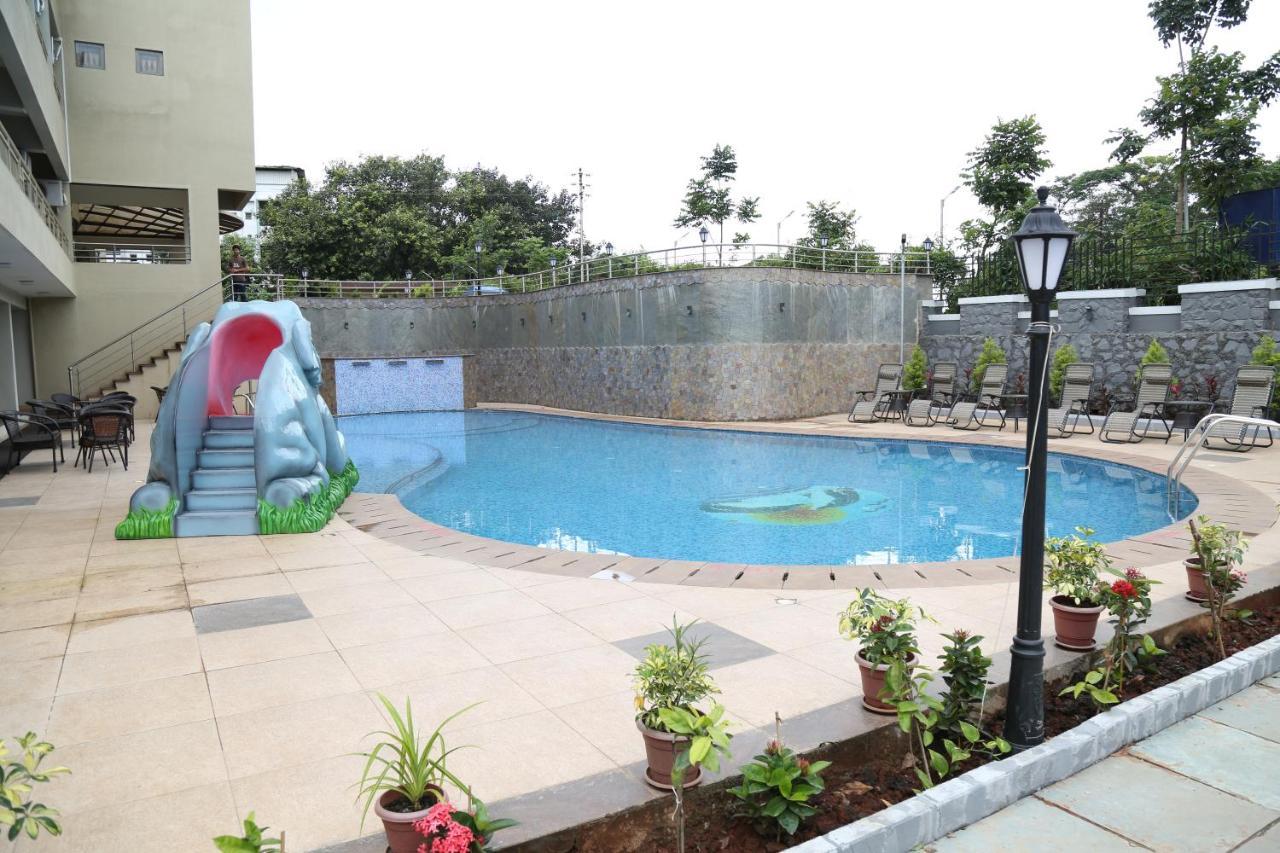Vits Lonavala Hotel Eksteriør billede