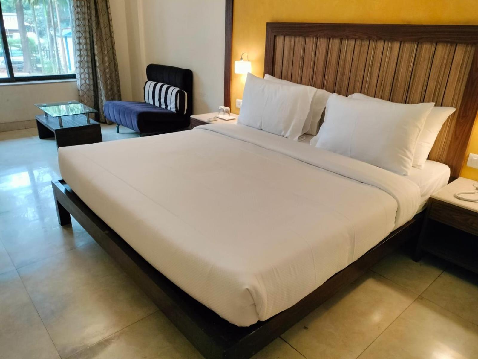 Vits Lonavala Hotel Eksteriør billede