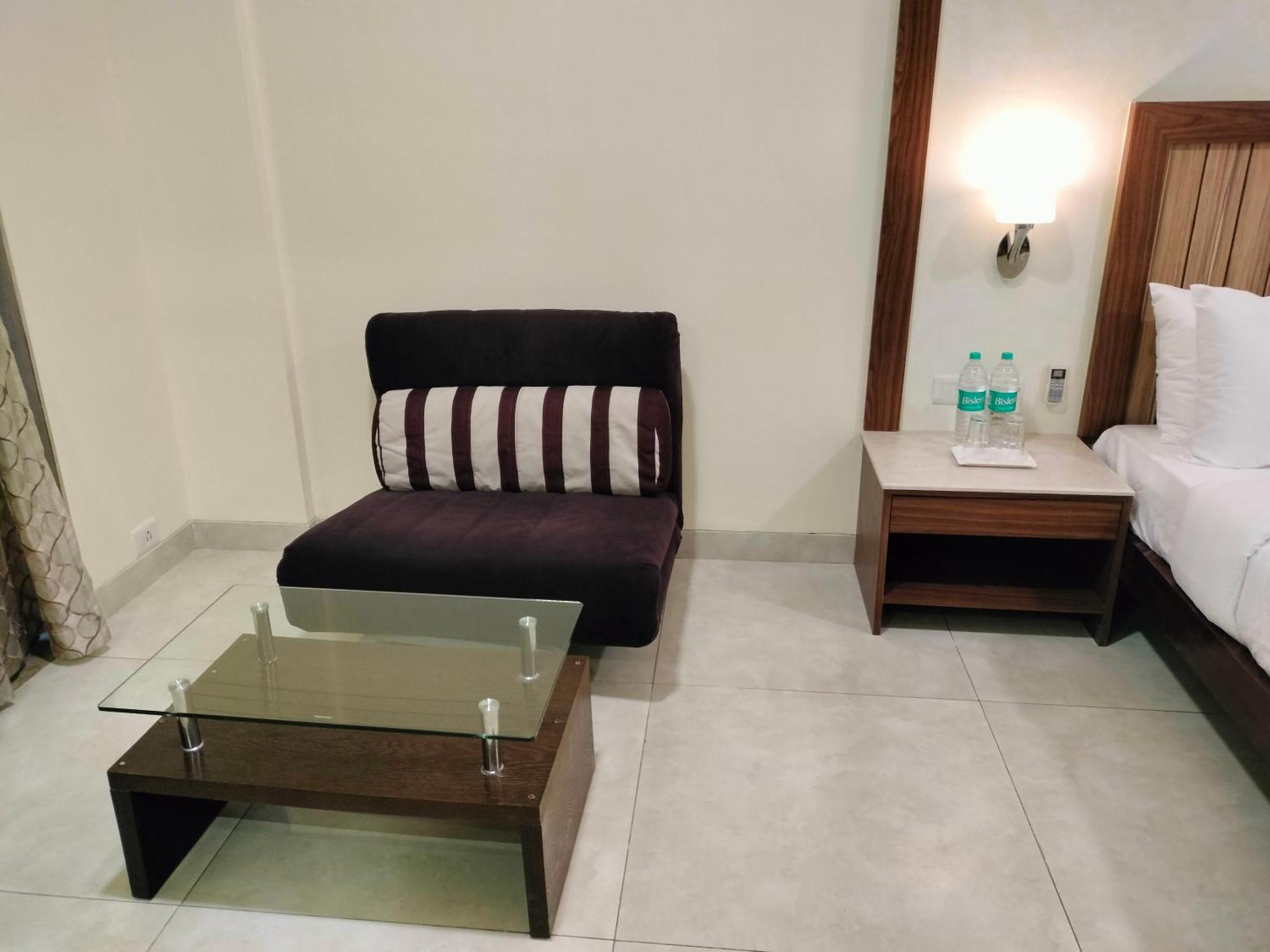 Vits Lonavala Hotel Eksteriør billede